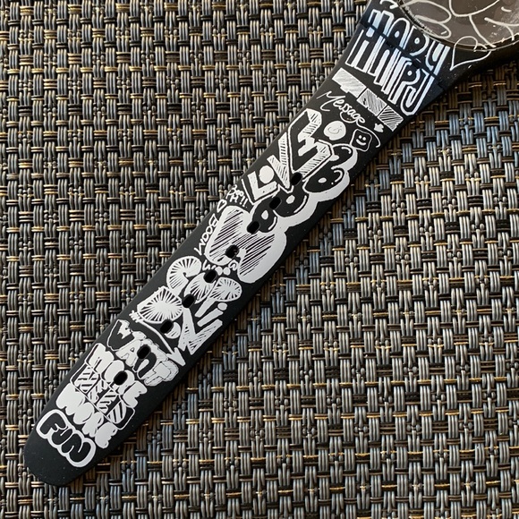 Swatch Watch - SUOB125 - LOVE WALL - Picture 4 of 10